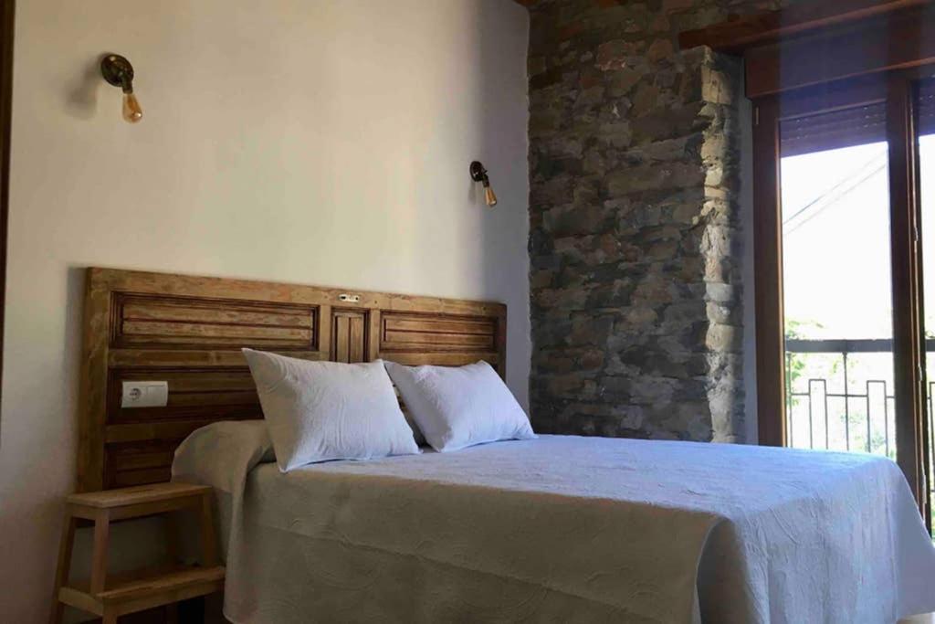 La Casa Del Poeta Villa Corullón Eksteriør billede